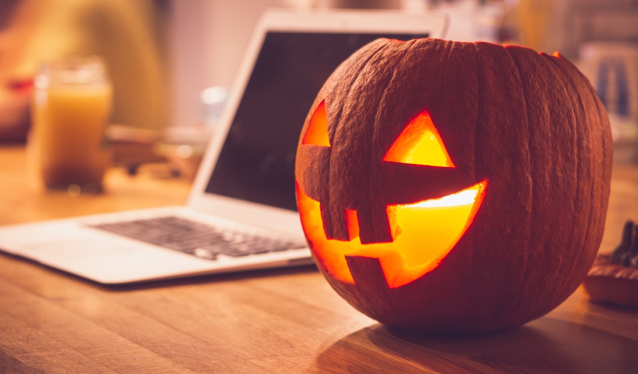 Halloween Copywriting - Pumpkin and laptop